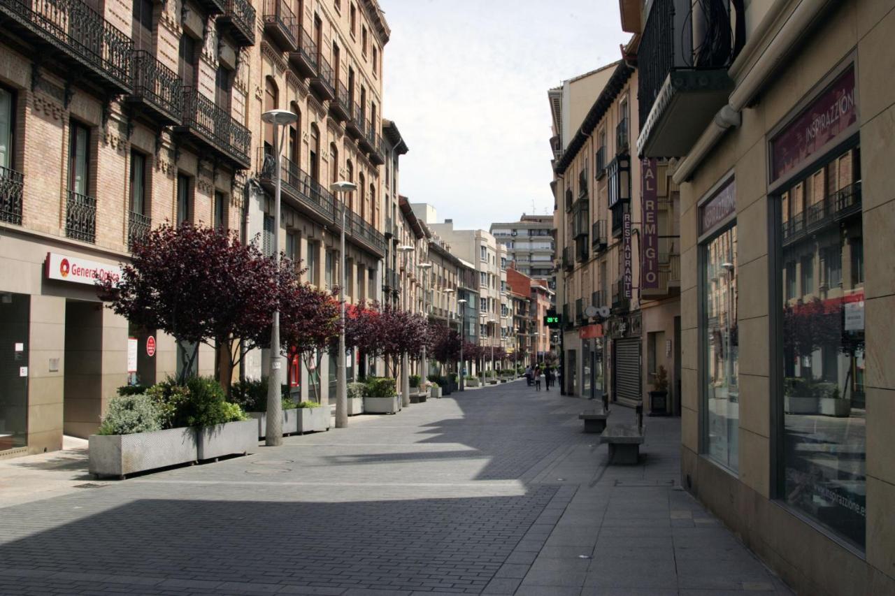 Apartamentos Turisticos Plaza San Juan 2 Tudela Zewnętrze zdjęcie