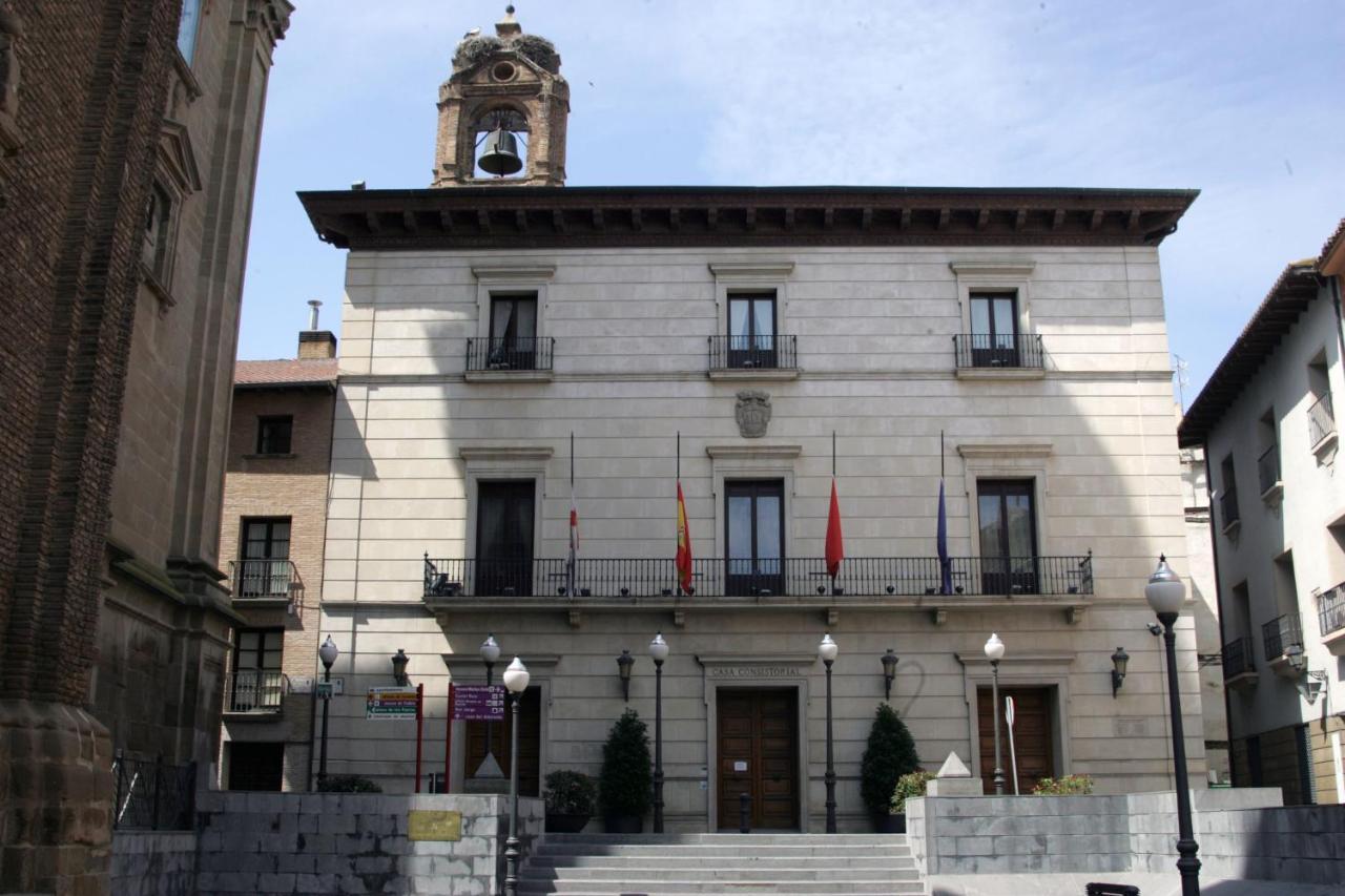 Apartamentos Turisticos Plaza San Juan 2 Tudela Zewnętrze zdjęcie