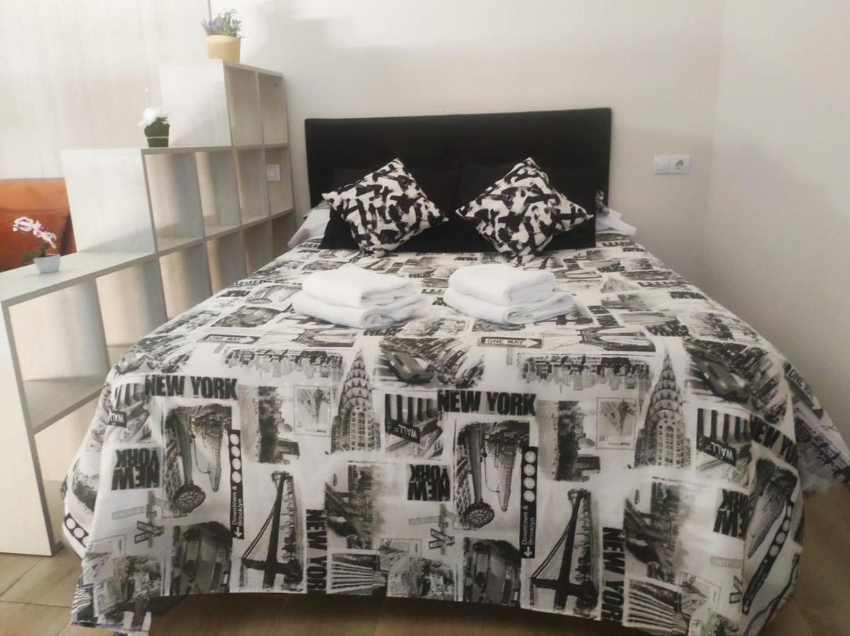 Apartamentos Turisticos Plaza San Juan 2 Tudela Zewnętrze zdjęcie